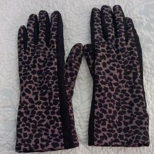 Women's Leopard Print Stretch Gloves - Black and Taupe